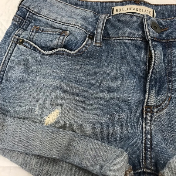 Distressed Jean shorts size 3 Bullhead Black - Picture 3 of 8